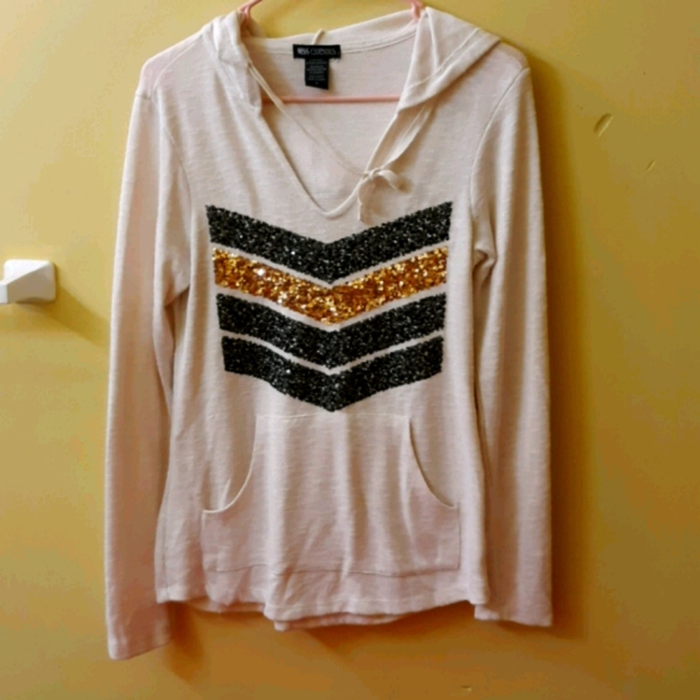 Miss chievous long sleeve short
